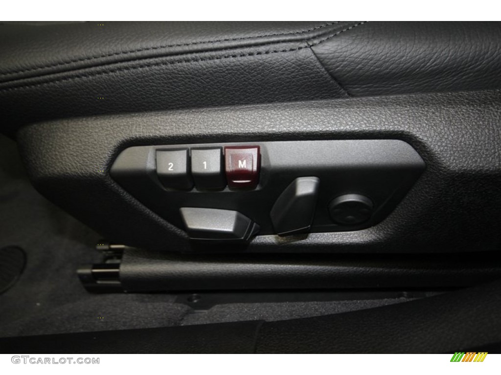 2013 3 Series 328i Sedan - Glacier Silver Metallic / Black photo #15