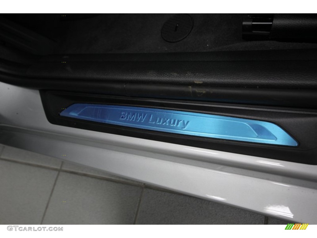 2013 3 Series 328i Sedan - Glacier Silver Metallic / Black photo #16