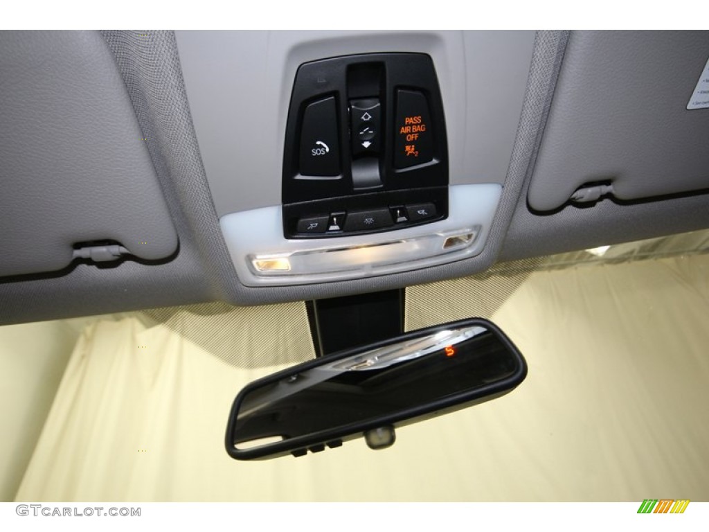 2013 3 Series 328i Sedan - Glacier Silver Metallic / Black photo #17