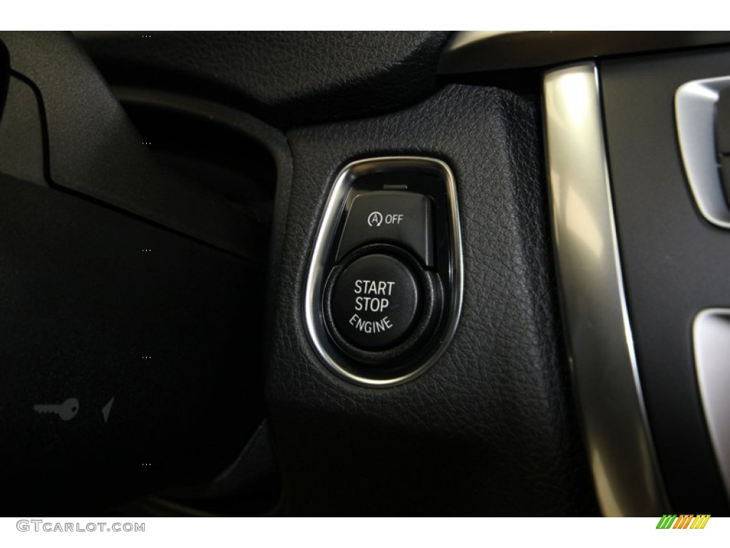 2013 3 Series 328i Sedan - Glacier Silver Metallic / Black photo #23