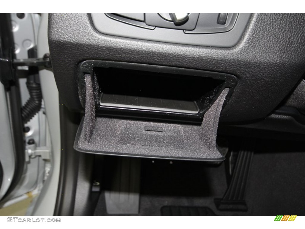 2013 3 Series 328i Sedan - Glacier Silver Metallic / Black photo #26