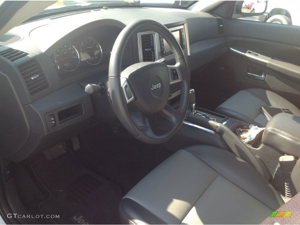 2009 Grand Cherokee Laredo 4x4 - Light Graystone Pearl / Medium Slate Gray/Dark Slate Gray photo #10