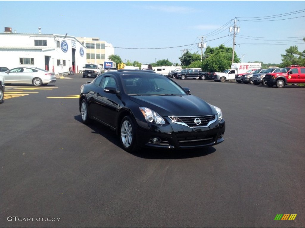 2012 Altima 2.5 S Coupe - Super Black / Charcoal photo #7