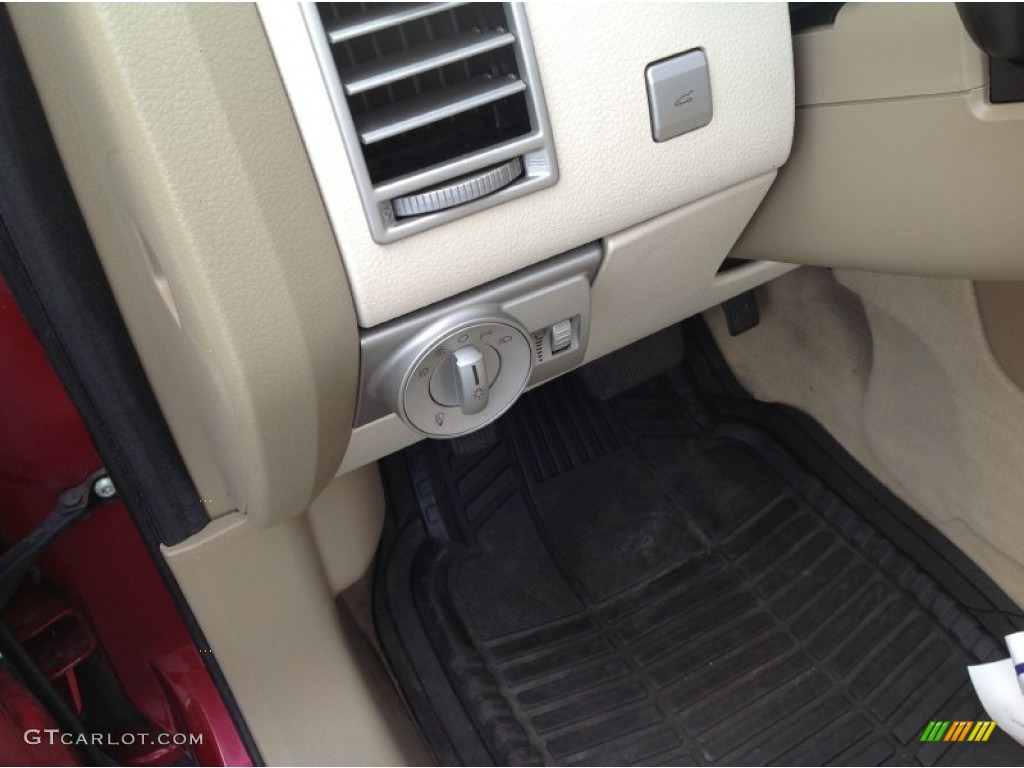 2007 MKX  - Vivid Red Metallic / Medium Camel photo #20