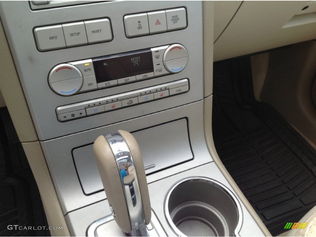2007 MKX  - Vivid Red Metallic / Medium Camel photo #25