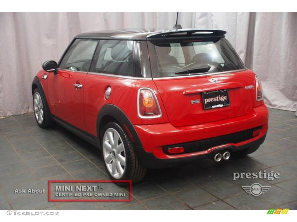 2007 Cooper S Hardtop - Chili Red / Lounge Carbon Black photo #3