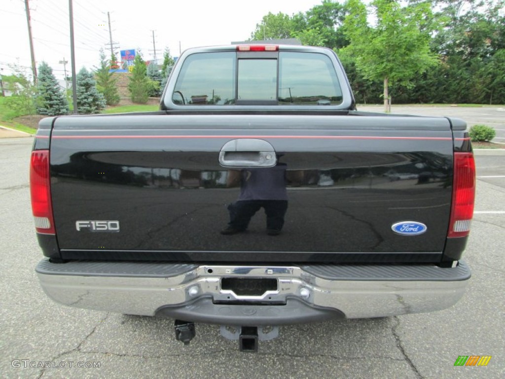 1997 F150 XLT Extended Cab 4x4 - Black / Medium Graphite photo #6