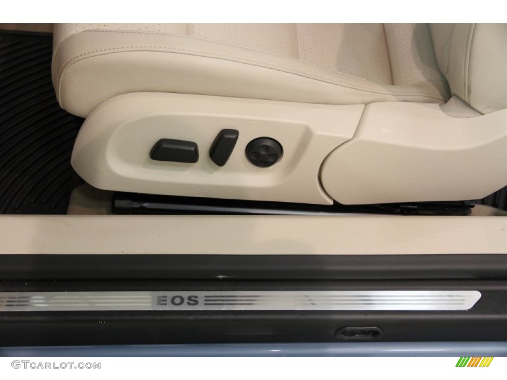 2010 Volkswagen Eos Komfort Controls Photo #83610864