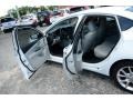Bright White - Dart SXT Photo No. 10