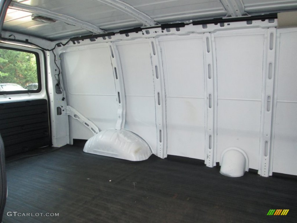 2011 Savana Van 1500 Cargo - Summit White / Medium Pewter photo #22