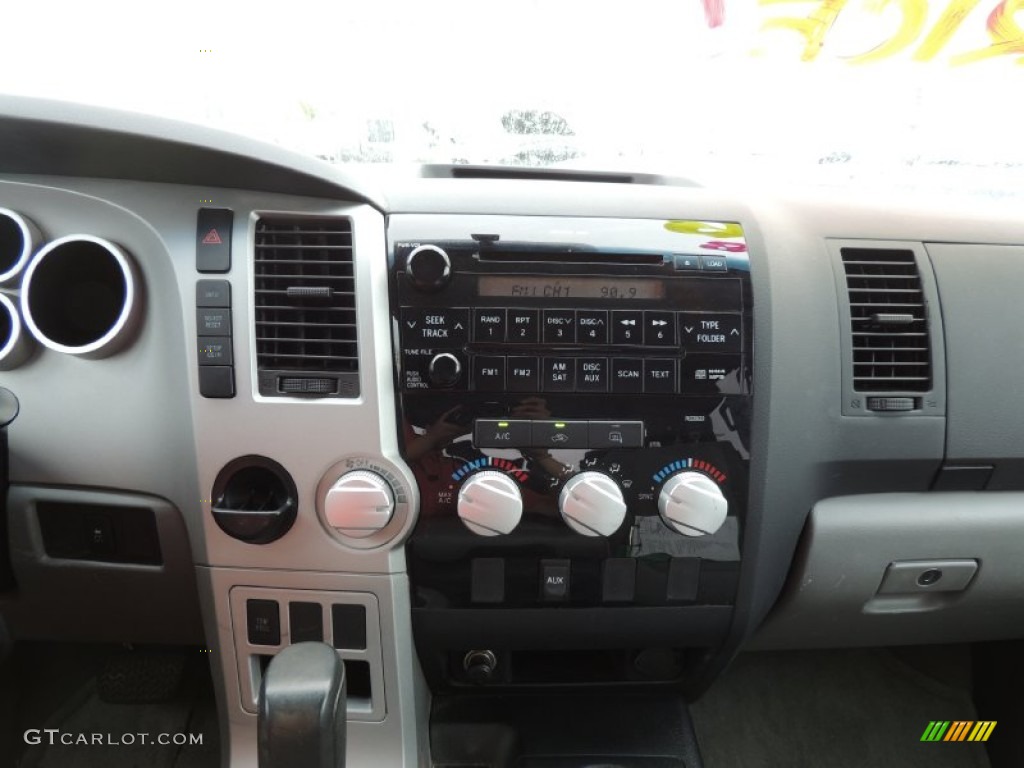 2008 Tundra SR5 Double Cab - Super White / Graphite Gray photo #17