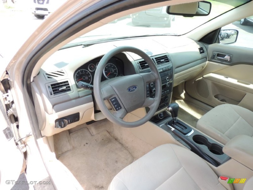 2008 Fusion SE - Dune Pearl Metallic / Camel photo #12