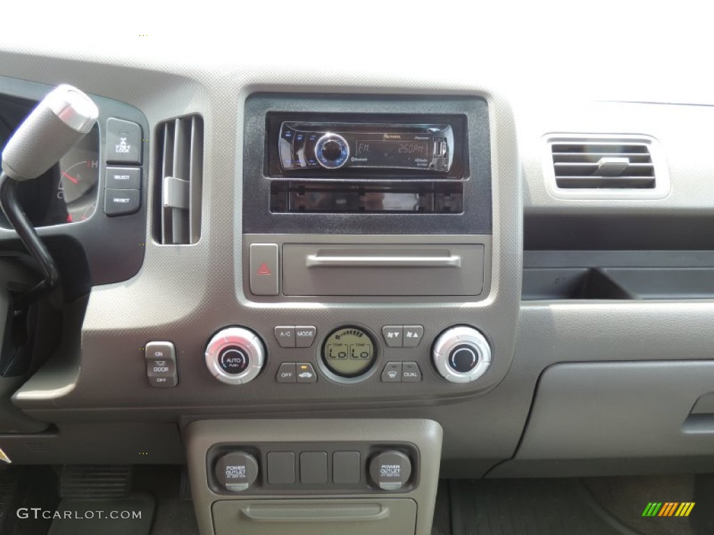 2006 Ridgeline RTS - Amazon Green Metallic / Olive photo #17