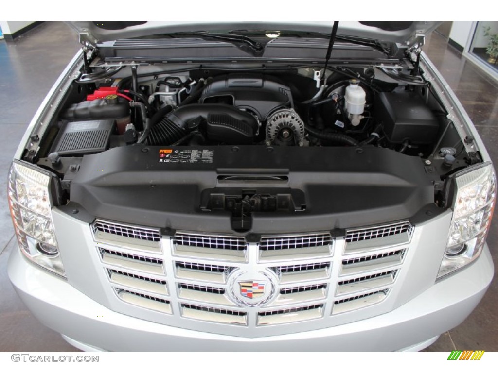 2013 Cadillac Escalade Luxury Engine Photos