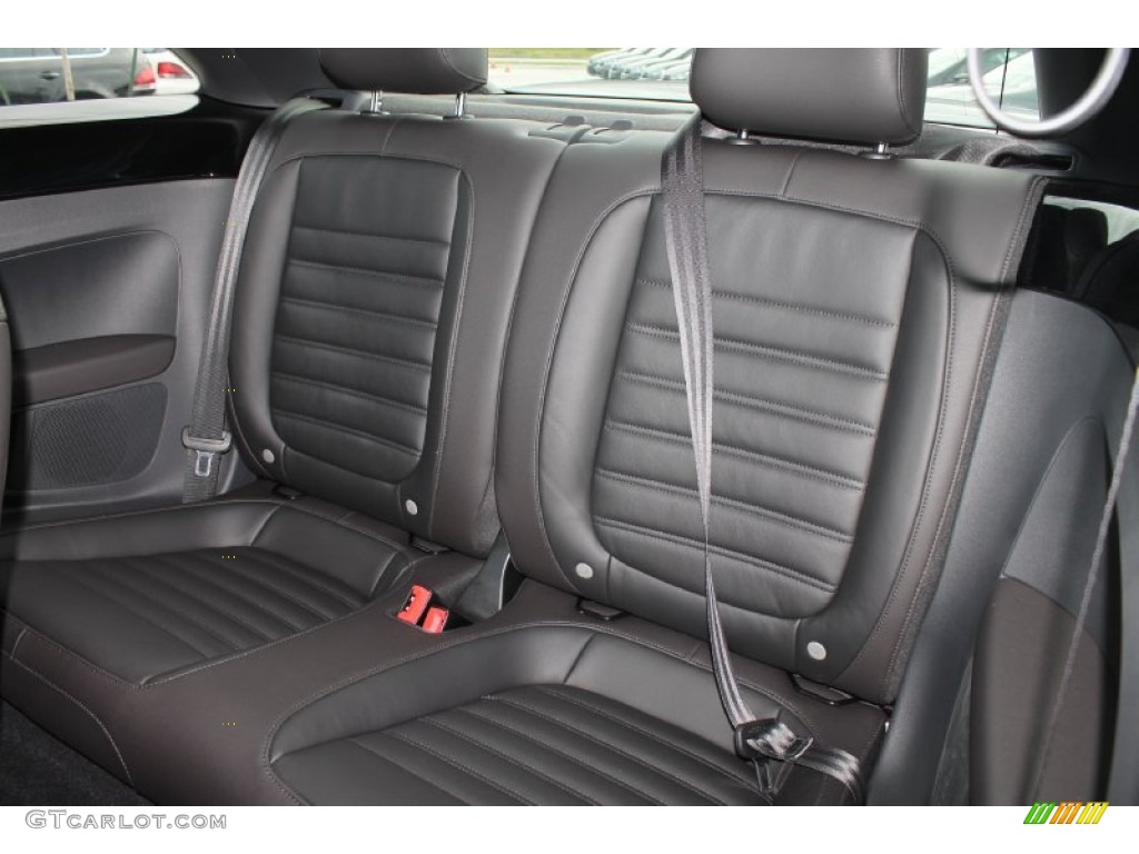 2013 Volkswagen Beetle R-Line Rear Seat Photo #83621893