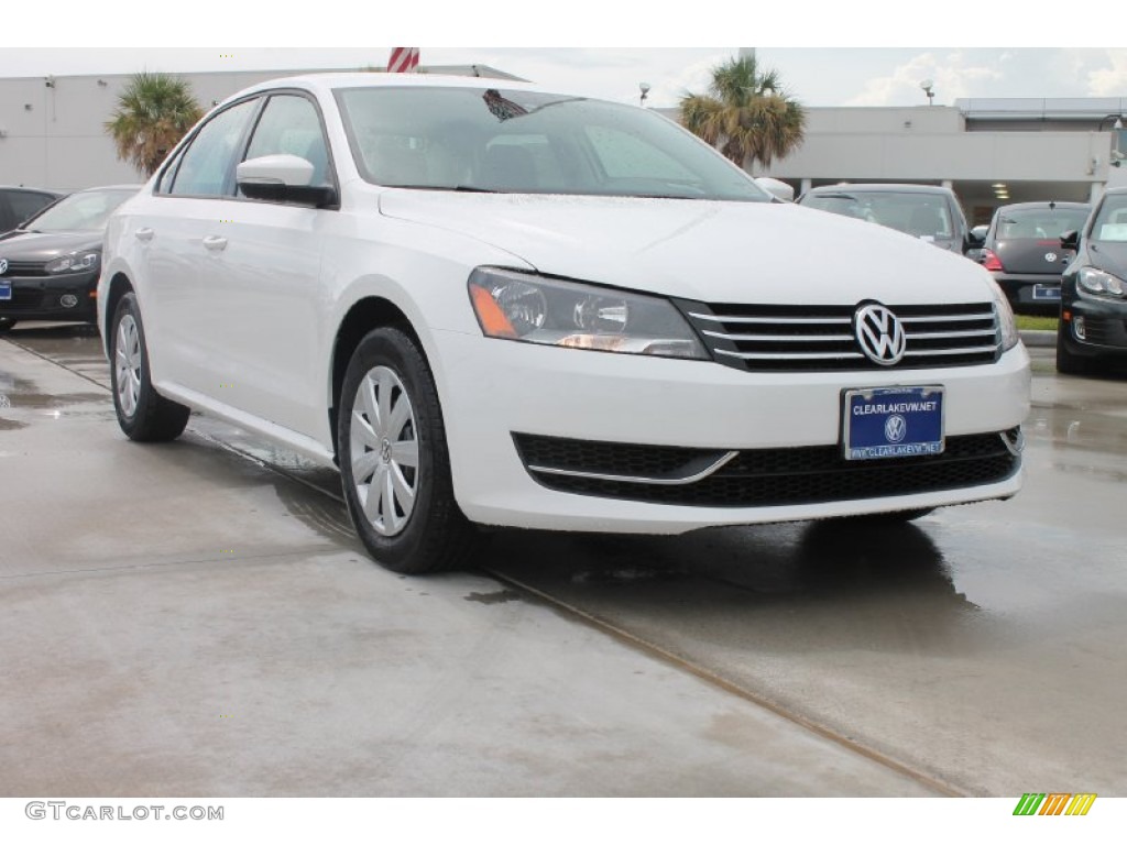 2013 Passat 2.5L S - Candy White / Titan Black photo #1