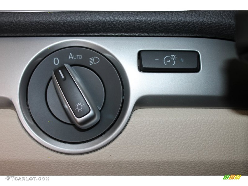 2013 Volkswagen Passat 2.5L Wolfsburg Edition Controls Photo #83622549