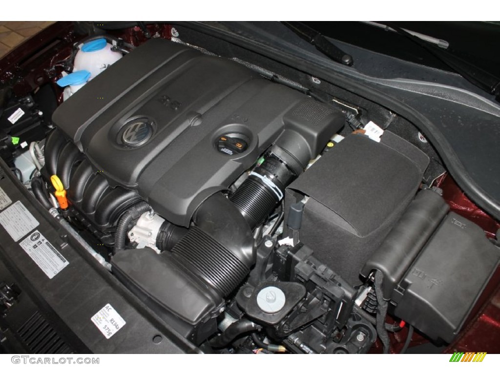 2013 Volkswagen Passat 2.5L Wolfsburg Edition Engine Photos