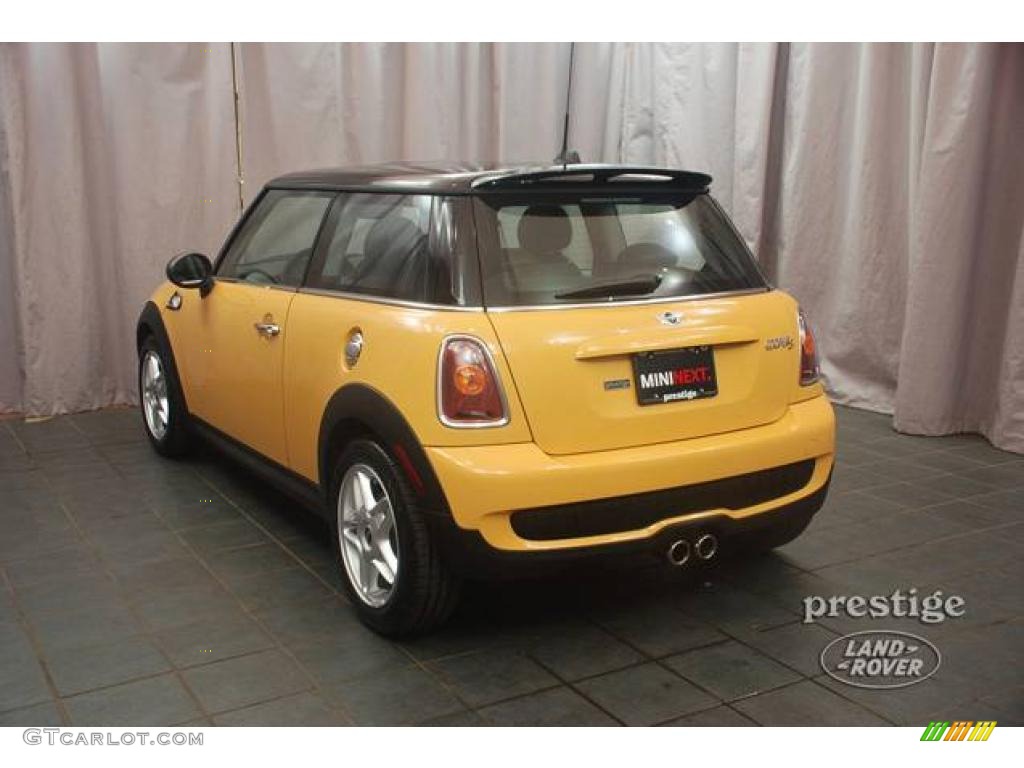 2008 Cooper S Hardtop - Mellow Yellow / Punch Carbon Black photo #3
