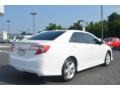 Super White - Camry SE Photo No. 3