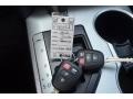 Super White - Camry SE Photo No. 25
