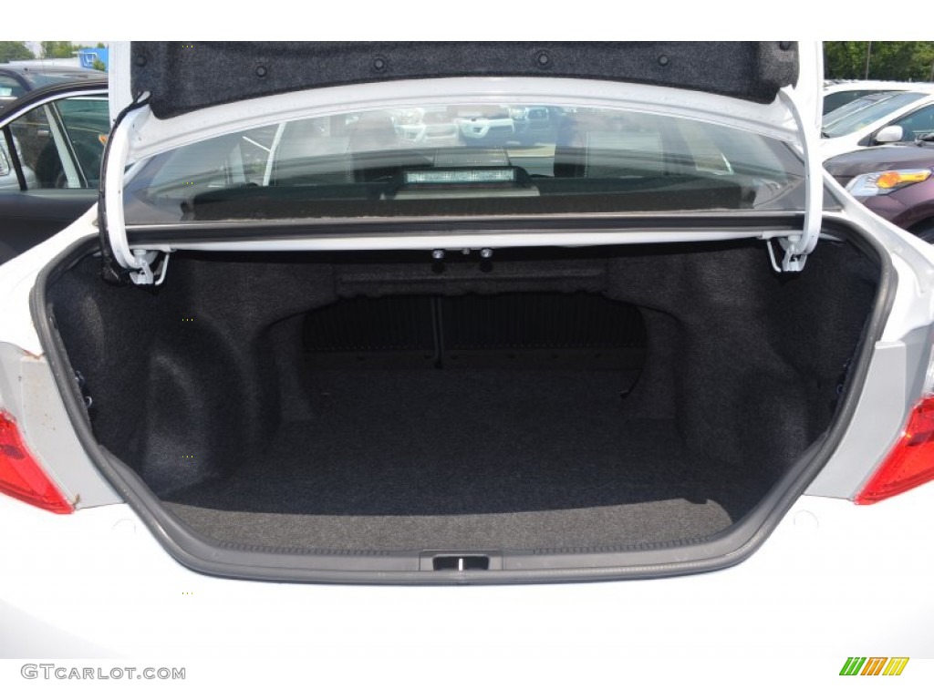 2013 Camry SE - Super White / Black photo #8