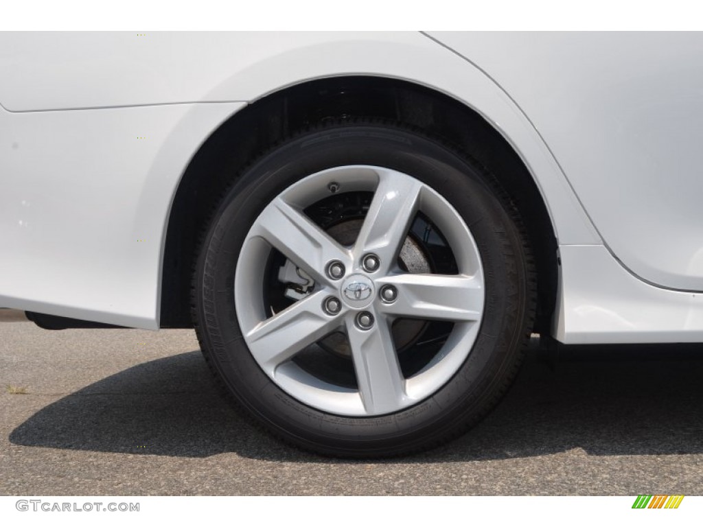 2013 Camry SE - Super White / Black photo #9