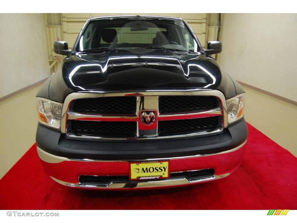 2010 Ram 1500 ST Quad Cab - Brilliant Black Crystal Pearl / Dark Slate/Medium Graystone photo #2