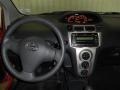 Absolutely Red - Yaris 3 Door Liftback Photo No. 13