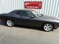 Granite Crystal Metallic - Challenger SXT Photo No. 2