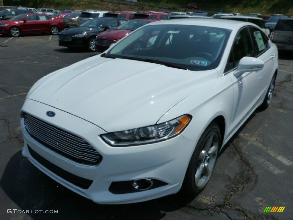2013 Fusion SE 1.6 EcoBoost - Oxford White / SE Appearance Package Charcoal Black/Red Stitching photo #5