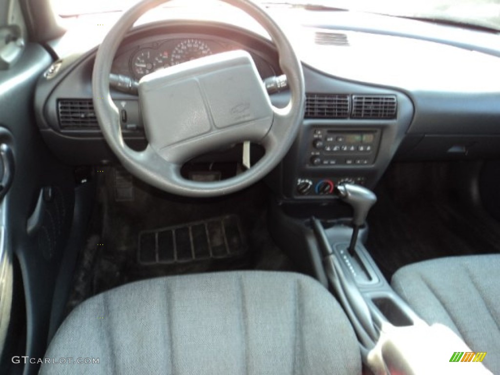 2002 Cavalier Sedan - Indigo Blue Metallic / Graphite photo #4