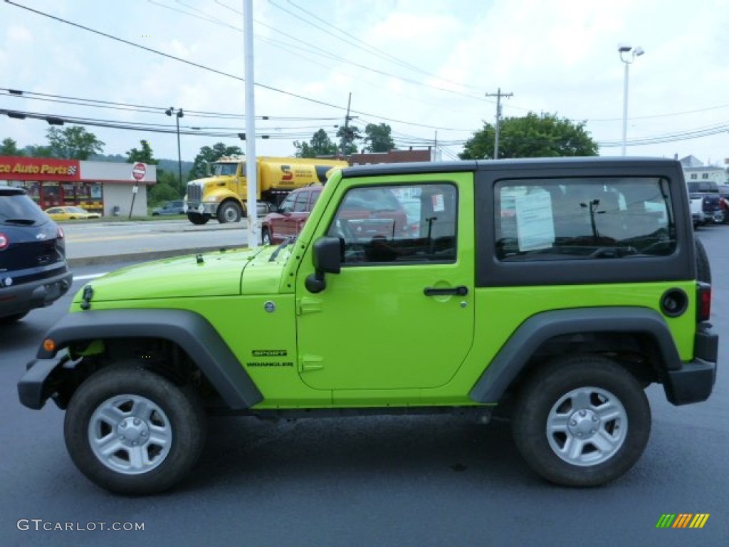 2013 Wrangler Sport 4x4 - Gecko Green / Black photo #2