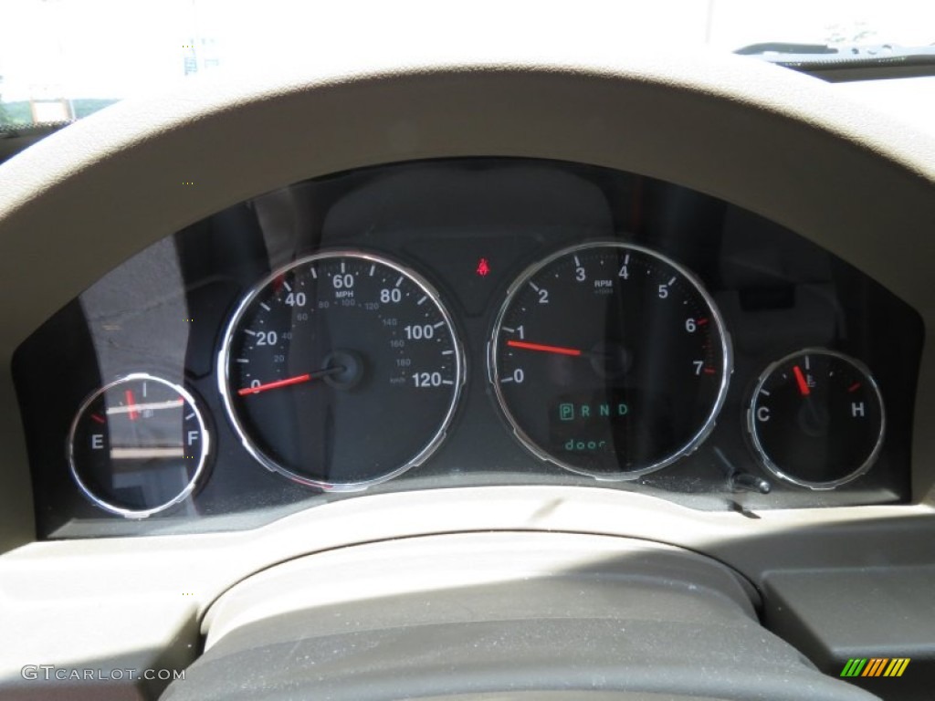 2009 Jeep Liberty Sport Gauges Photos