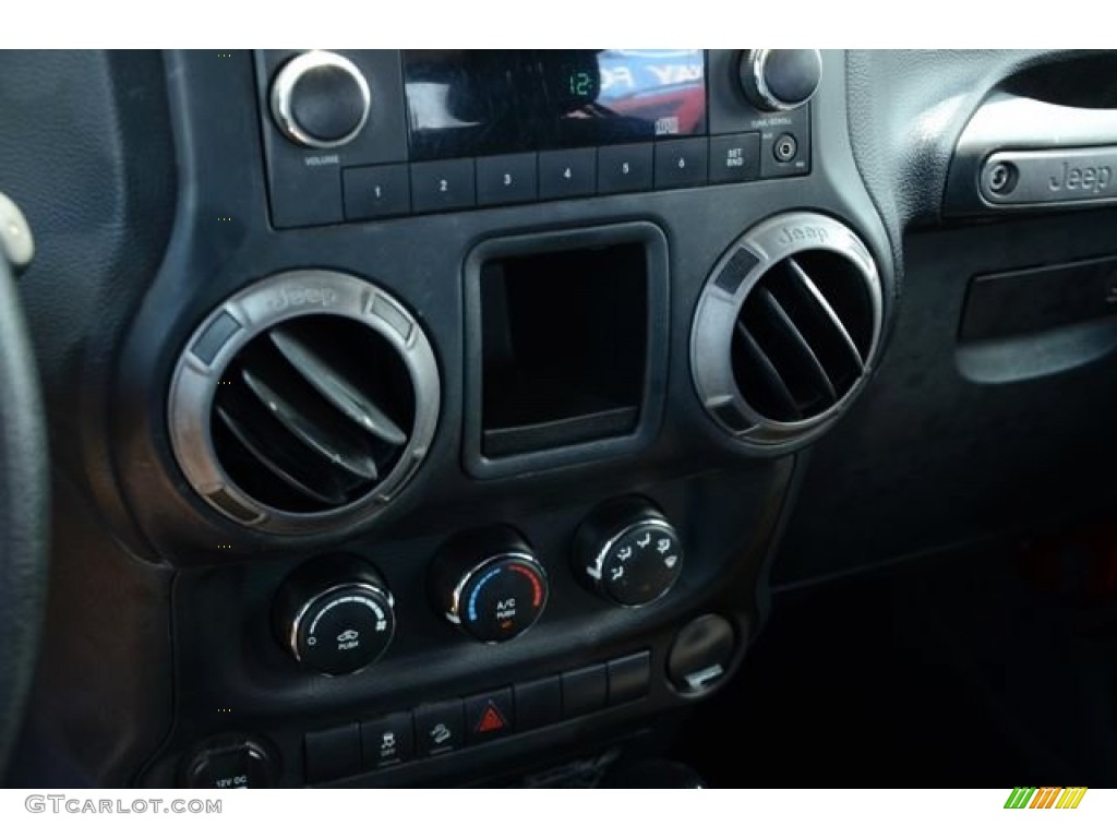 2011 Wrangler Sport 4x4 - Mango Tango Pearl / Black photo #14