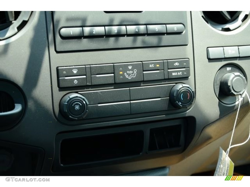2012 Ford F250 Super Duty XL Crew Cab Chassis Controls Photos