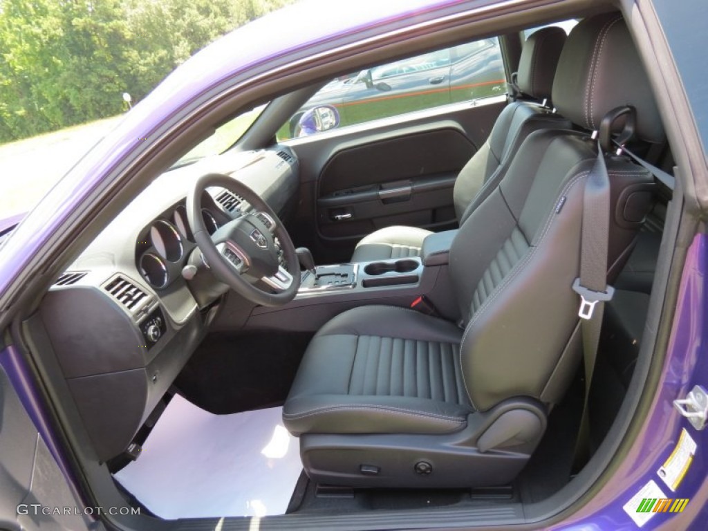 2013 Challenger R/T Classic - Plum Crazy Pearl / Dark Slate Gray photo #11