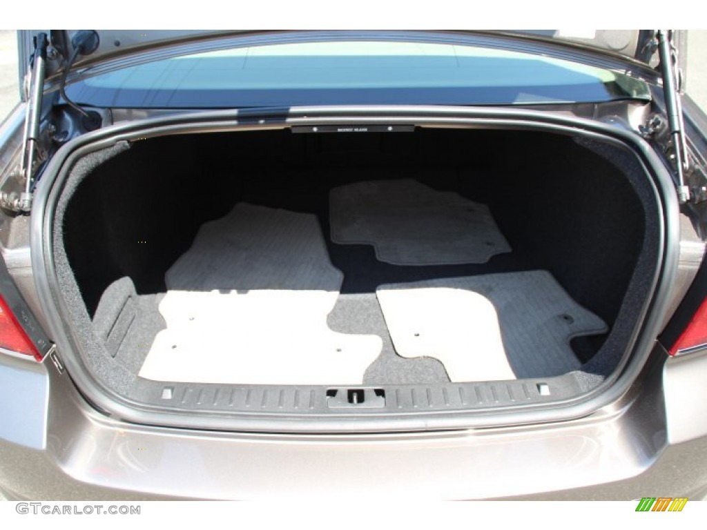 2010 Volvo S80 T6 AWD Trunk Photo #83648341