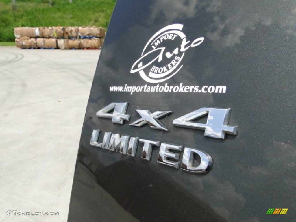 2006 Grand Cherokee Limited 4x4 - Dark Khaki Pearl / Dark Khaki/Light Graystone photo #43