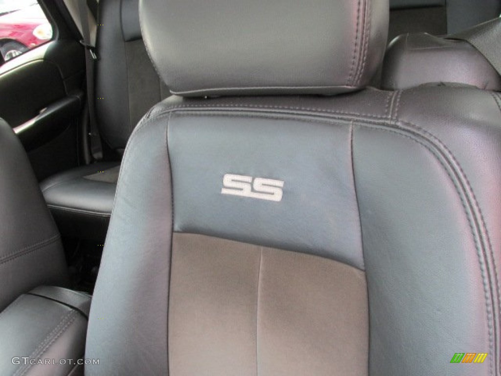 2008 Chevrolet TrailBlazer SS 4x4 Front Seat Photos