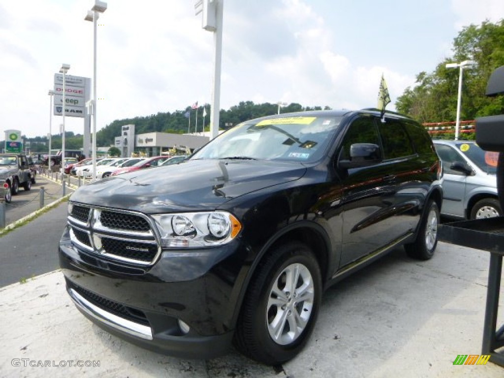 Brilliant Black Crystal Pearl Dodge Durango