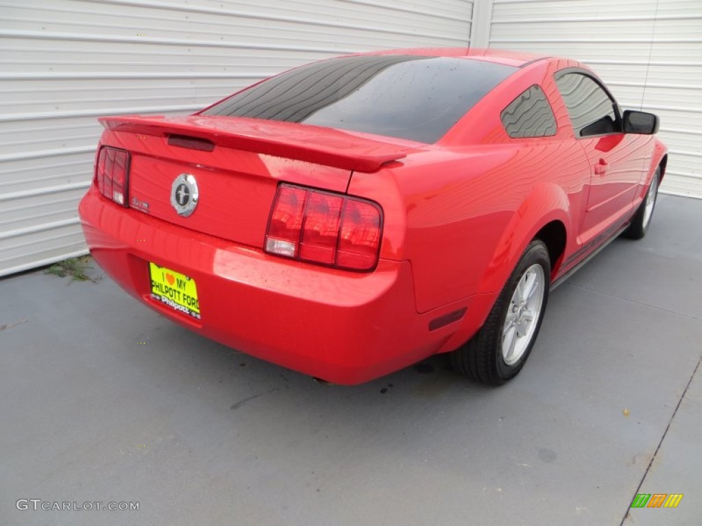 2007 Mustang V6 Premium Coupe - Torch Red / Light Graphite photo #4