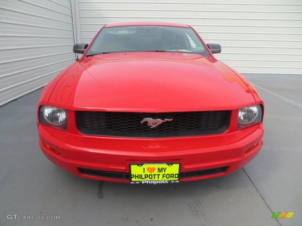 2007 Mustang V6 Premium Coupe - Torch Red / Light Graphite photo #8
