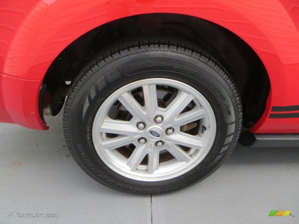 2007 Mustang V6 Premium Coupe - Torch Red / Light Graphite photo #12