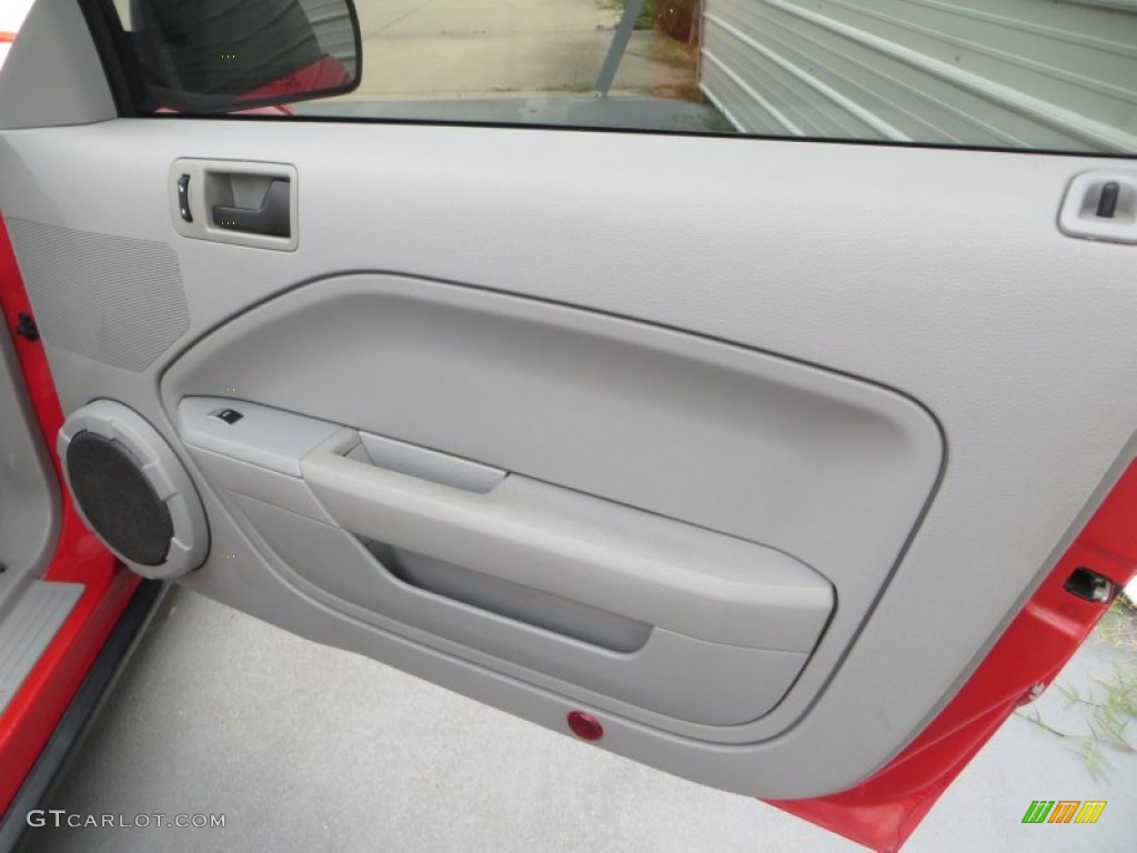 2007 Ford Mustang V6 Premium Coupe Door Panel Photos