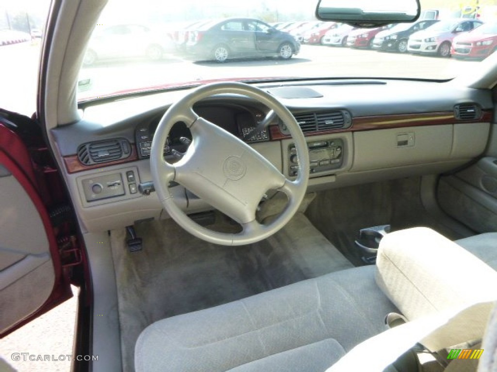 1998 Cadillac DeVille Sedan Dashboard Photos