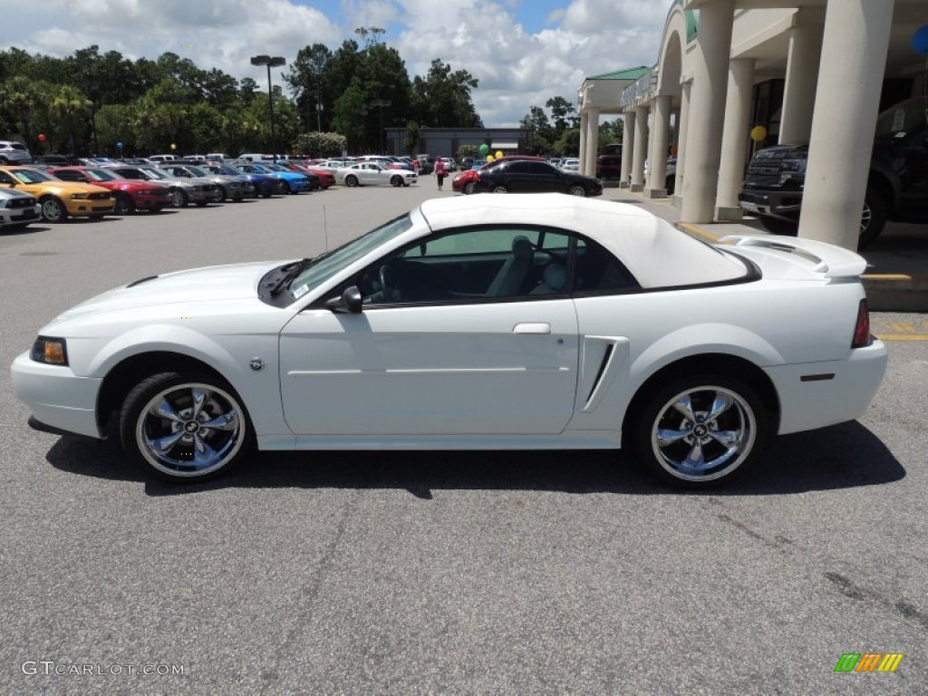 Oxford White 2004 Ford Mustang V6 Convertible Exterior Photo #83660995