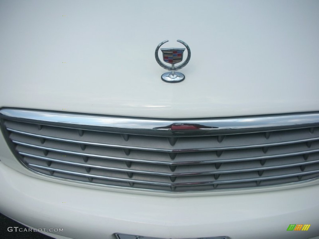 2003 DeVille Sedan - Cotillion Off White / Neutral Shale Beige photo #20
