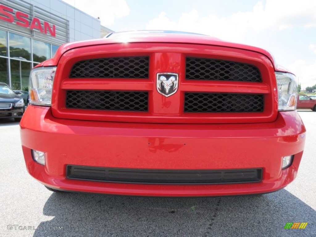 2012 Ram 1500 Express Regular Cab - Flame Red / Dark Slate Gray/Medium Graystone photo #8