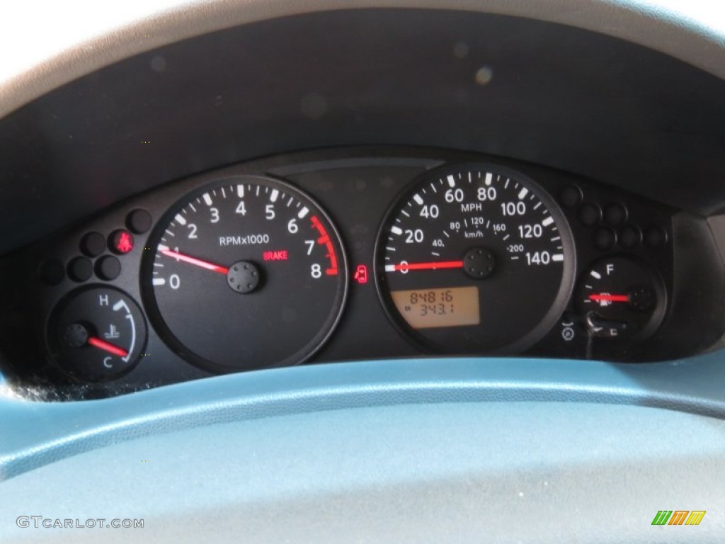 2005 Nissan Frontier XE King Cab Gauges Photo #83663851
